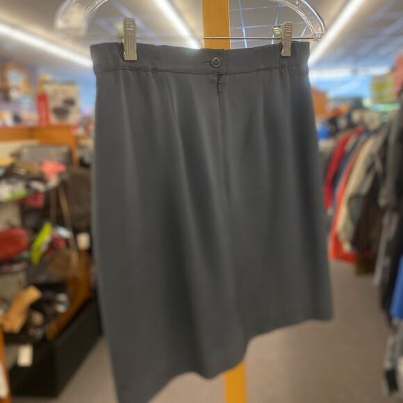 Due Per Due SZ 4  3pc "Silk" Gray Suit - Picture 7 of 7